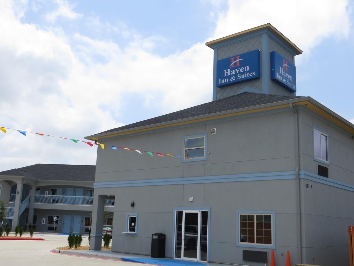 Haven Inn & Suites Willowbrook (Adults Only) Houston Exterior photo
